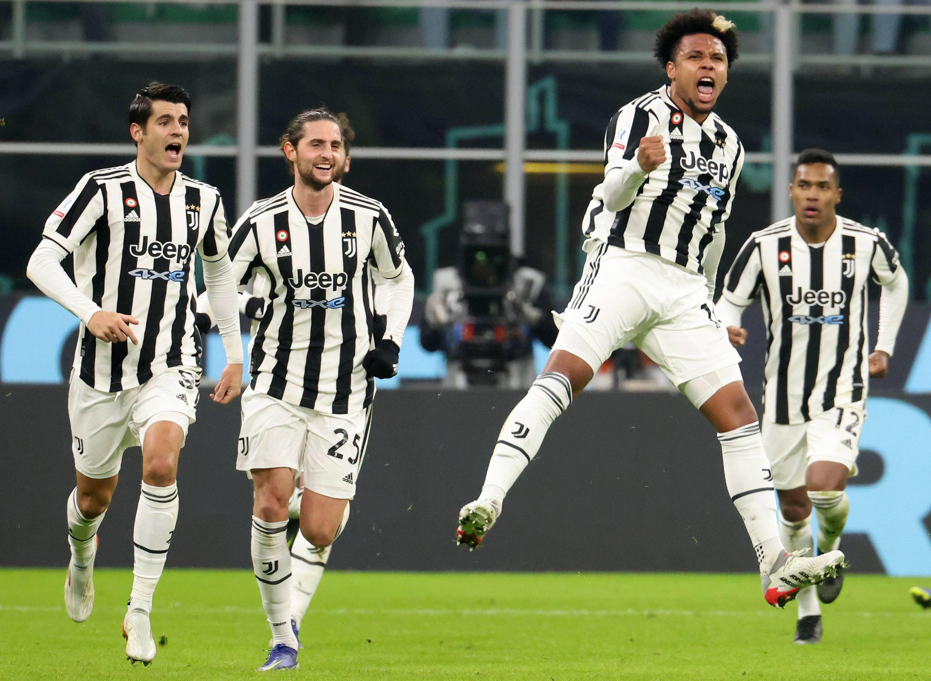 杜兰特祝贺哈登常规赛得分跻身历史前十：传奇