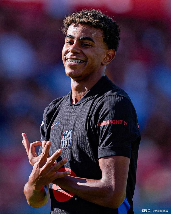 罗马诺：尤尔曼德不是尤文冬窗目标，球员不会在1月离开葡体