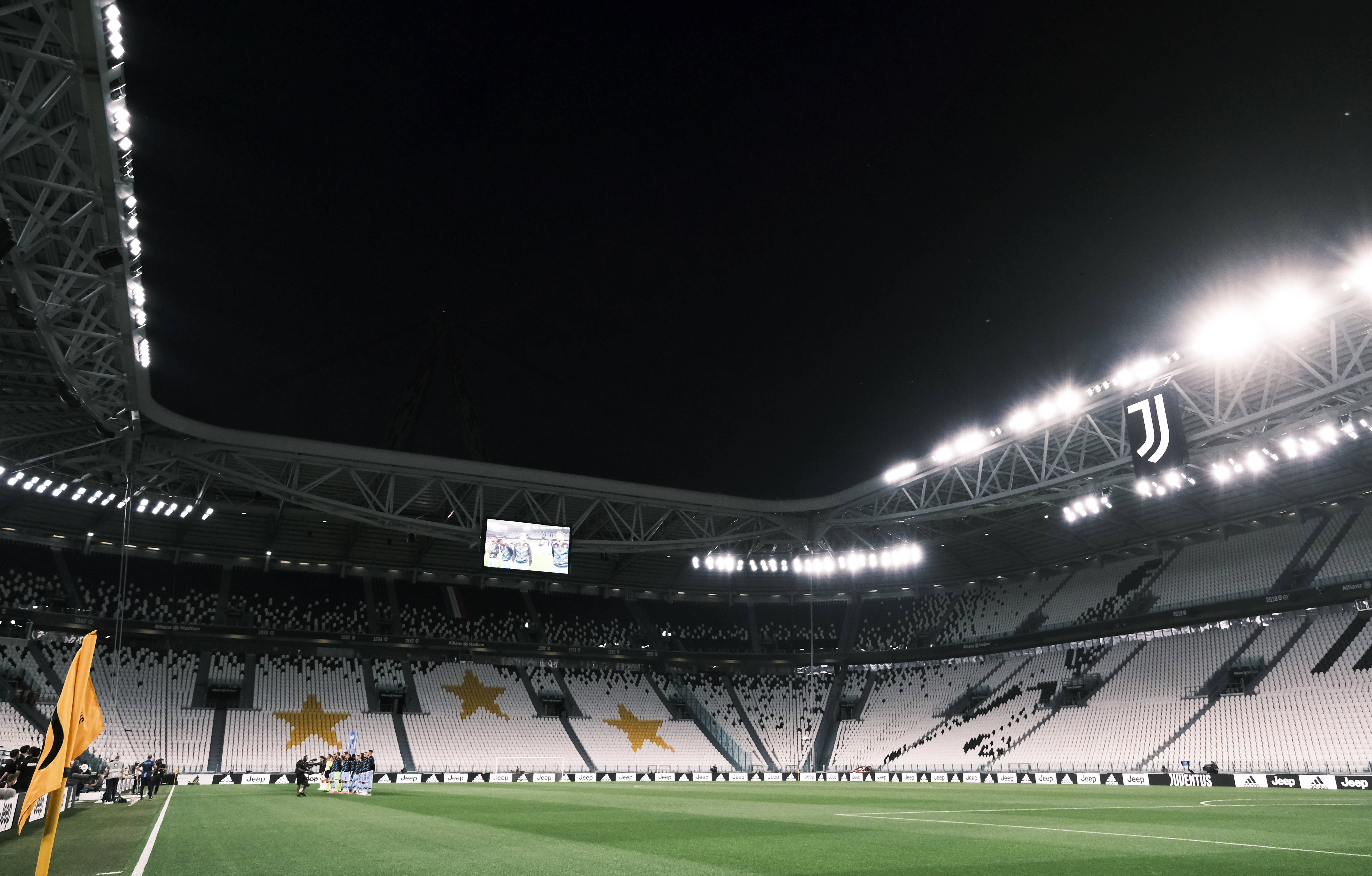 拜仁考虑8500万签巴莱巴 曼联被高价劝退但球员倾向红魔