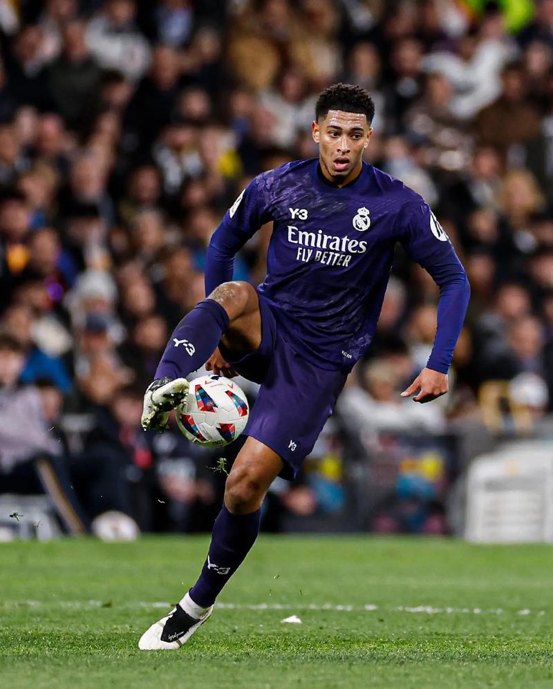 意甲战报：内雷斯双响，斯卡马卡破门，那不勒斯3-1亚特兰大