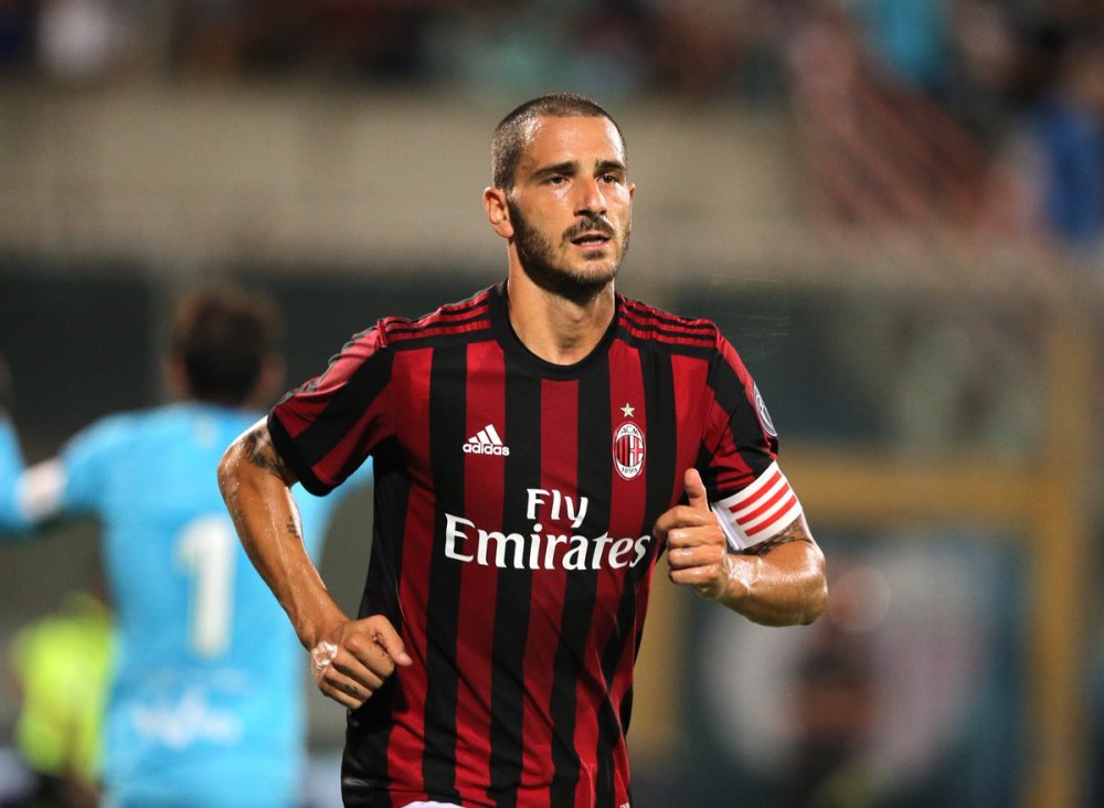 东体：U16国少需找强队热身完善体系；留洋兵团表现证明价值